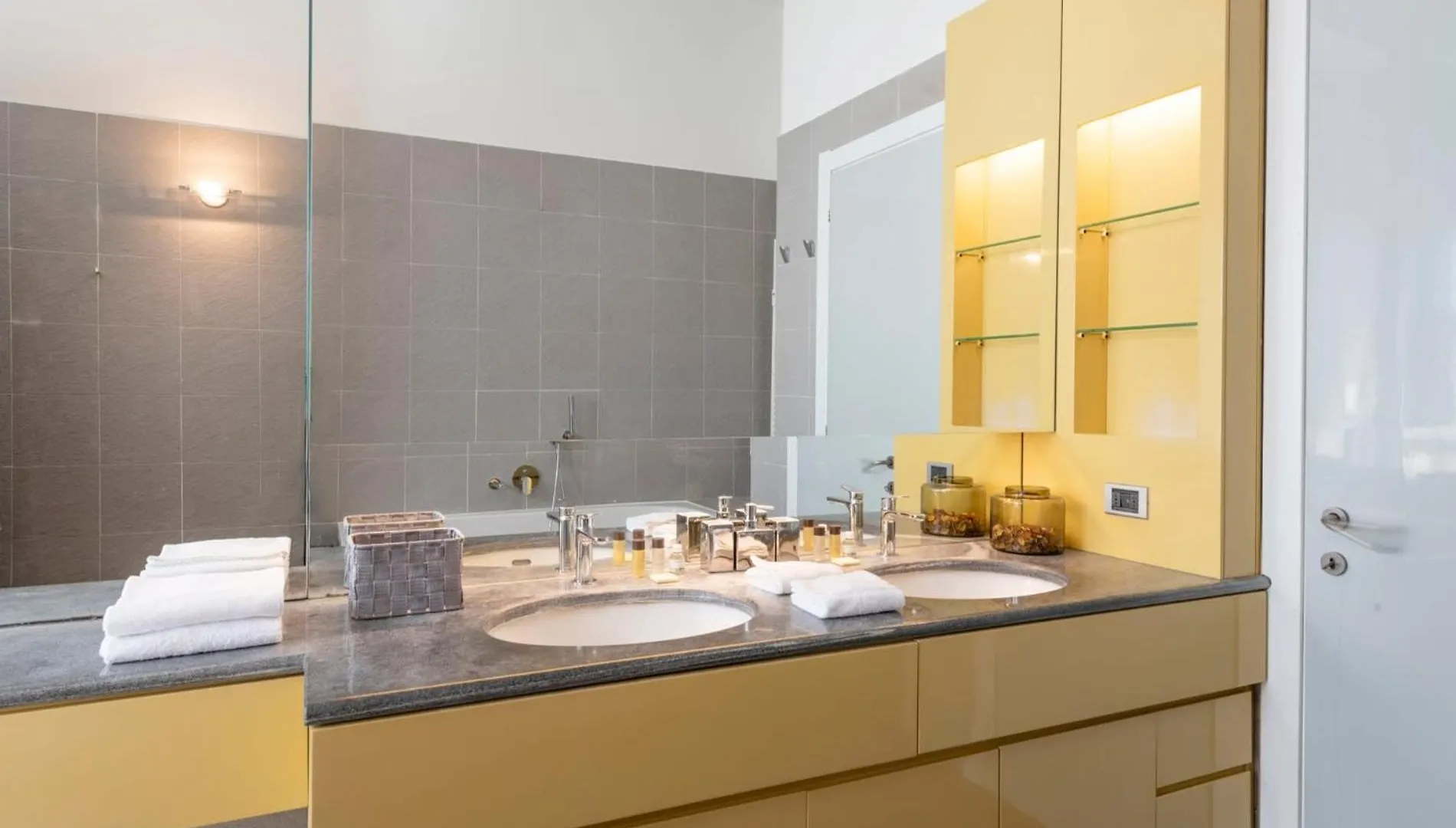 Appartement Trilocale Corso Plebisciti - Dateo Milaan