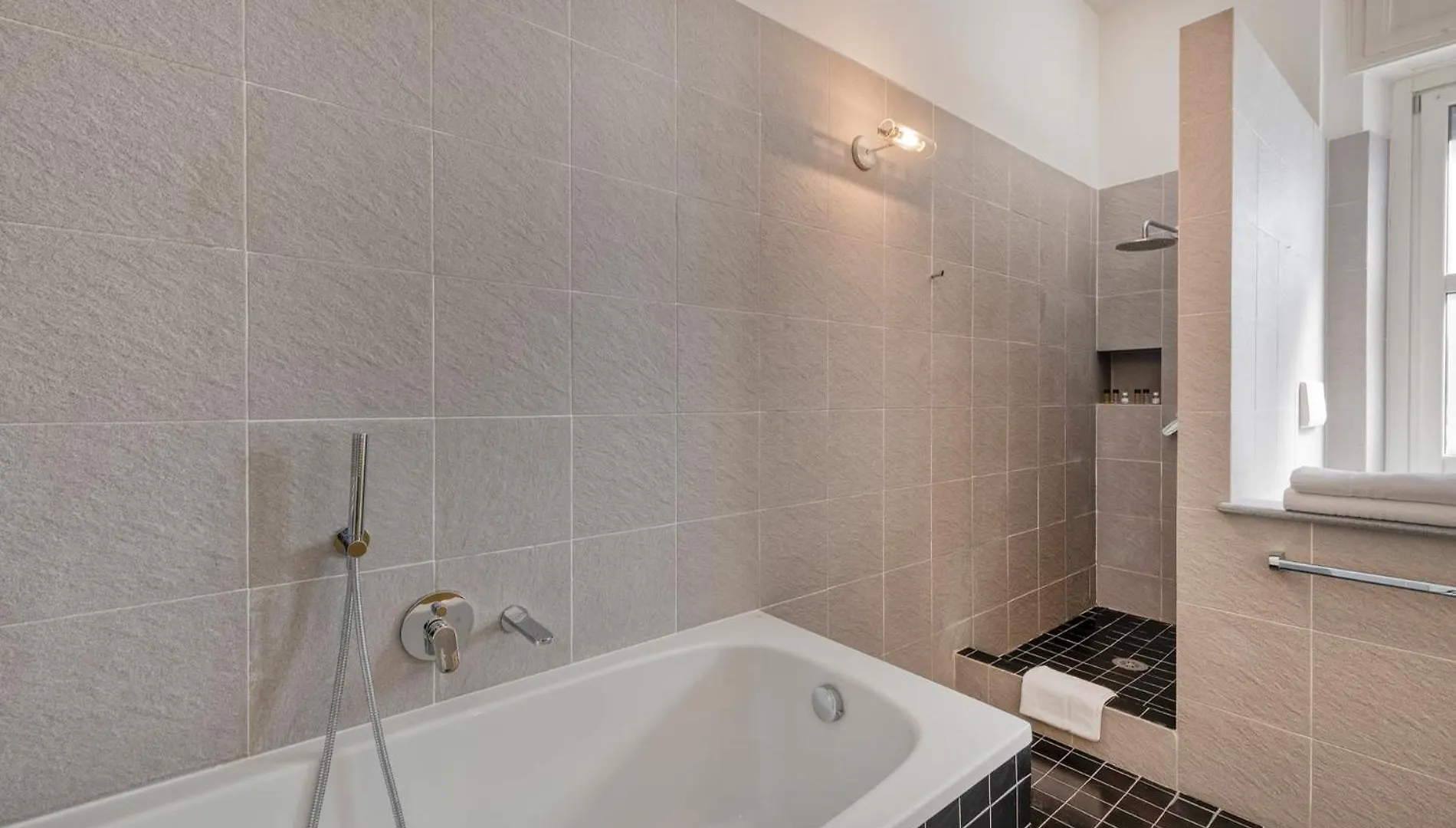 Trilocale Corso Plebisciti - Dateo Milaan Appartement